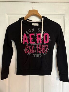 Y2K Aeropostale Black Hoodie with Pink embroidered logo